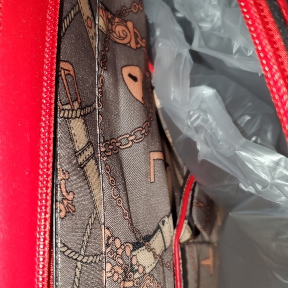 Red La Terre Satchel - Picture 4 of 4